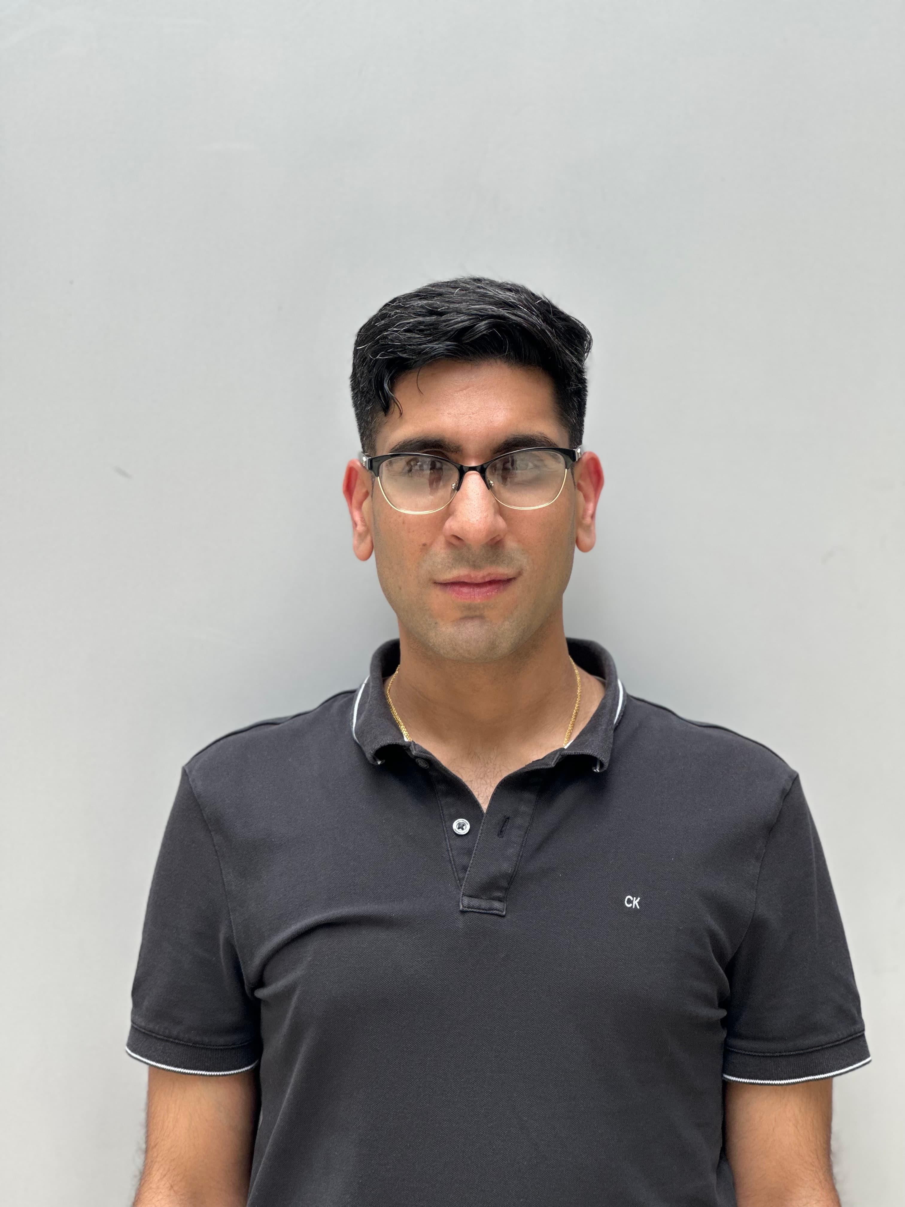 Navdeep Simmak, Software Engineer